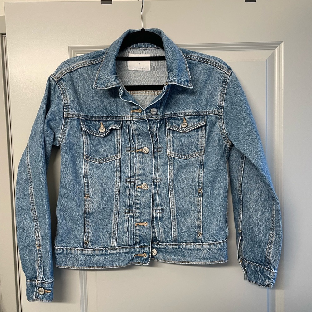 Old Navy Women’s Blue Denim Jacket